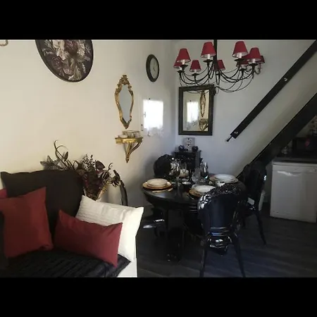 Appartement Baroque - Clim - Parking - Pinede - Proche Village Naturiste *
